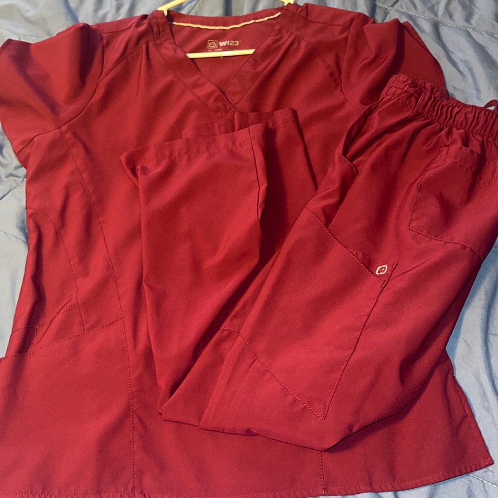 Top(M) and pants(S) maroon